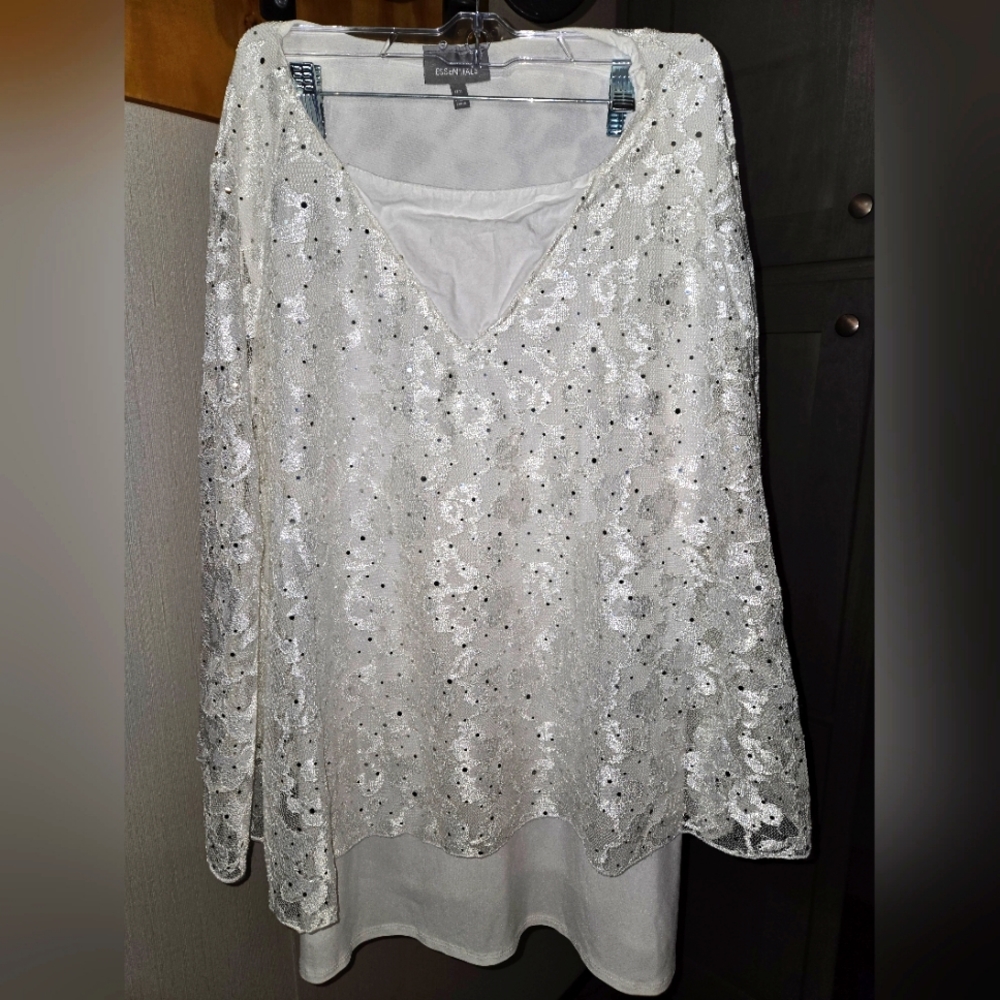 ***Essential White/ Silver Dotted Poncho shirt ---  4XL